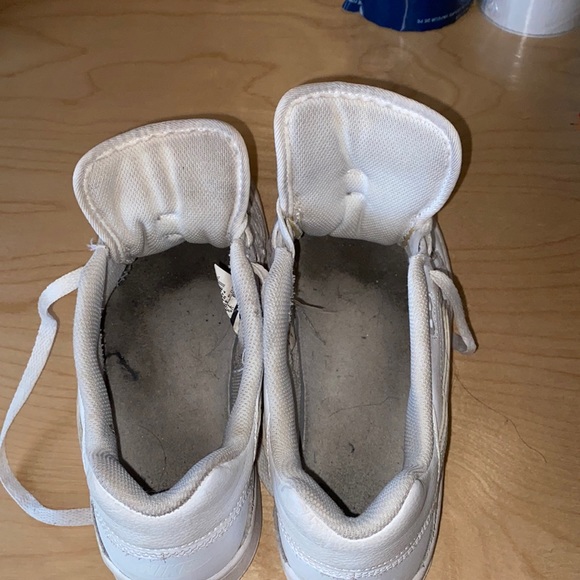 Nike Force All white Sneaker - Picture 8 of 16